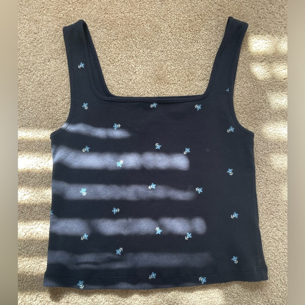 Old navy, dark blue tank w/ flower details, women’s M. Make me offers!! :)